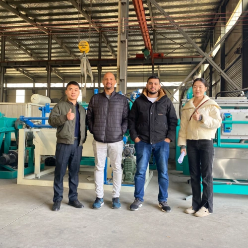 worker-3 brazilian egg tray machine customers